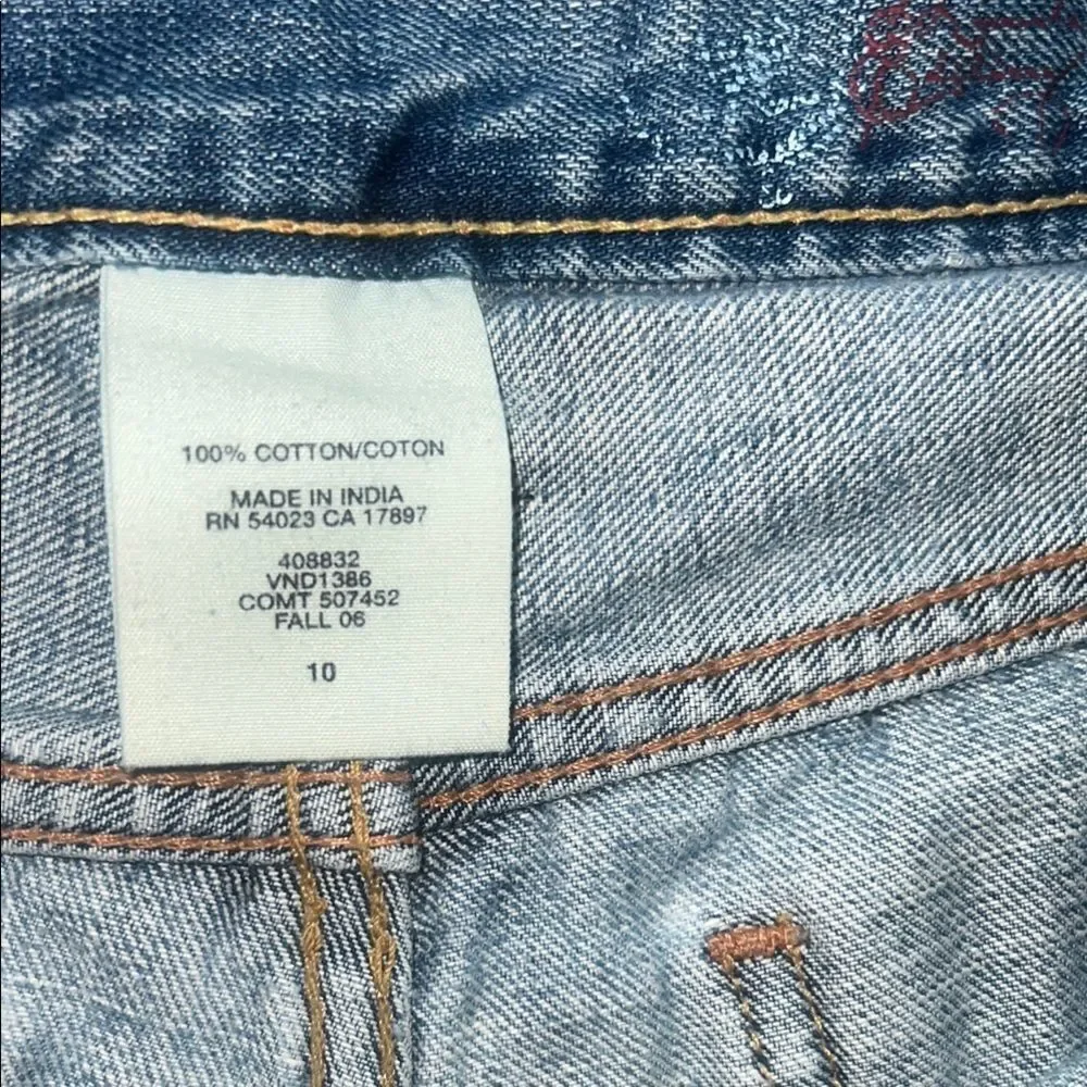 Blue Jean Shorts with Frayed Hem and Two-Tone Design